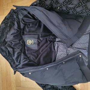 Down jacka  - Herr Jacka ny gloriousganster