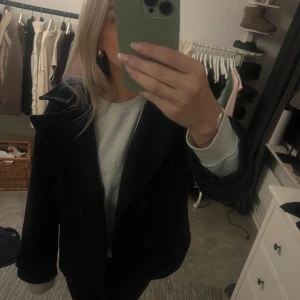 Jacka  - Kappa från designe by si i blå. Säljer då jag inte använder längre. Pris går att diskutera 