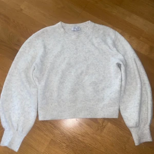 Grå/vit kofta - Bra skick