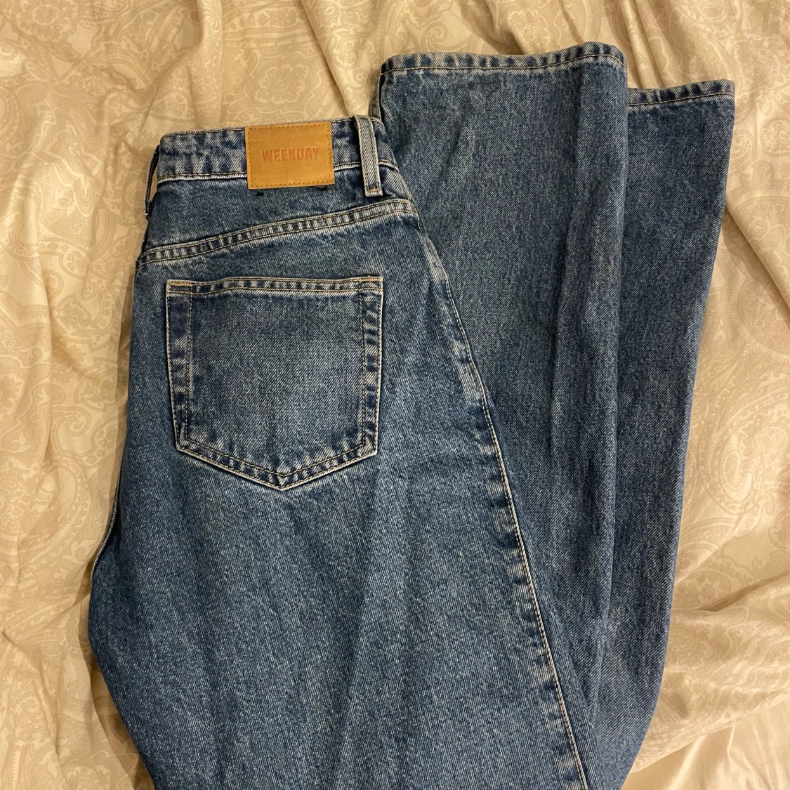 Weekday jeans oanvända  - 90