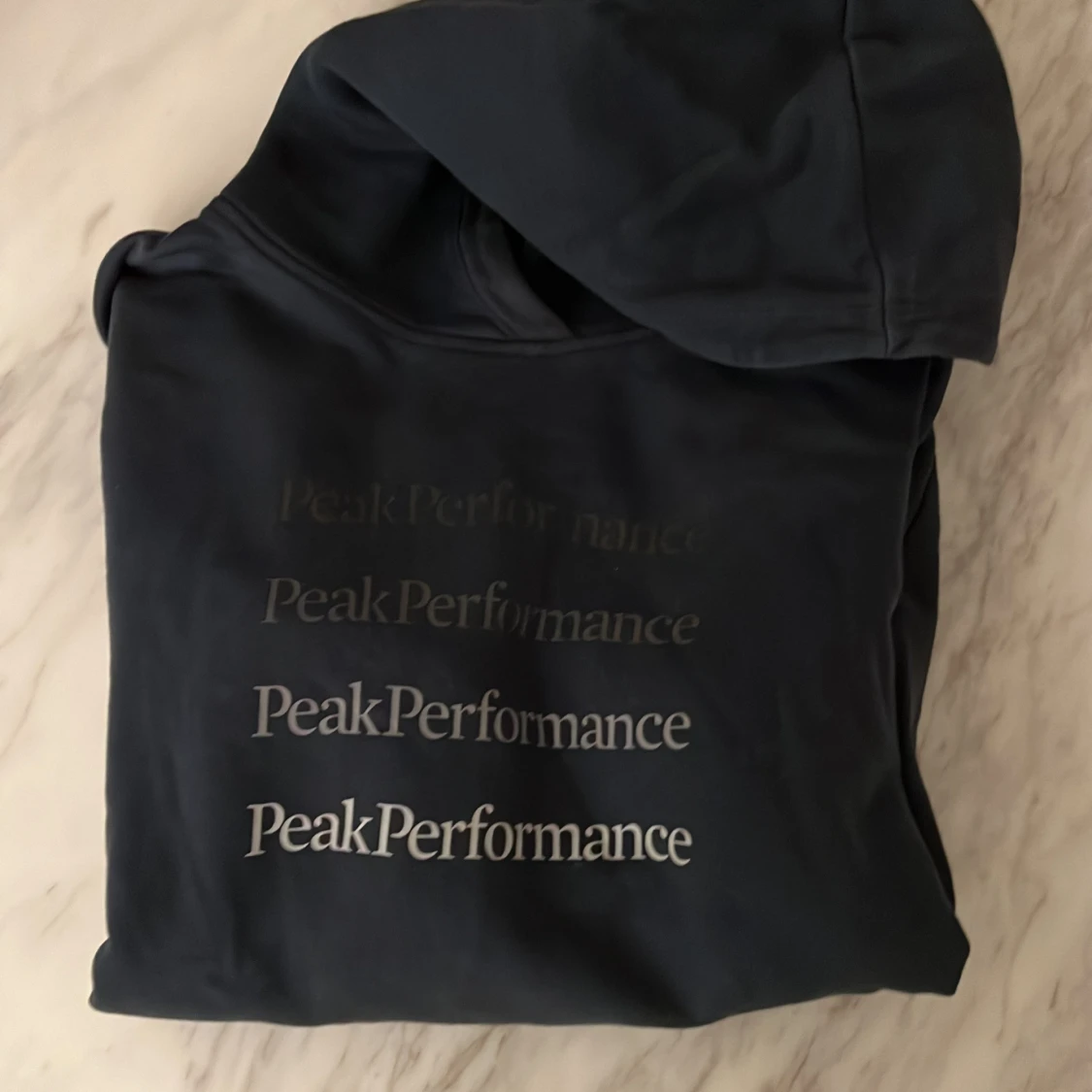 Peak Performance Hoodie - 92