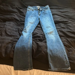 Jeans - Jätte bra skick, använt ca 3 ggr 