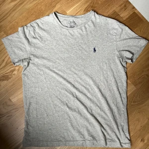 Ralph Lauren T-Shirt - Bra skick, inga tecken på användning
