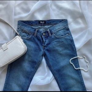Dolce gabbana jeans  - Säljer dessa ur snygga dolce jeans👖köpta på Vinted för ca, 5 månader sedan men har aldrig använt dom pgr av att dom va för små😩