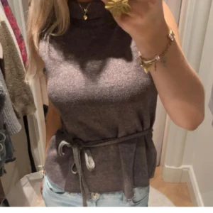 Topp från zara - Aldrig använd. Storlek M