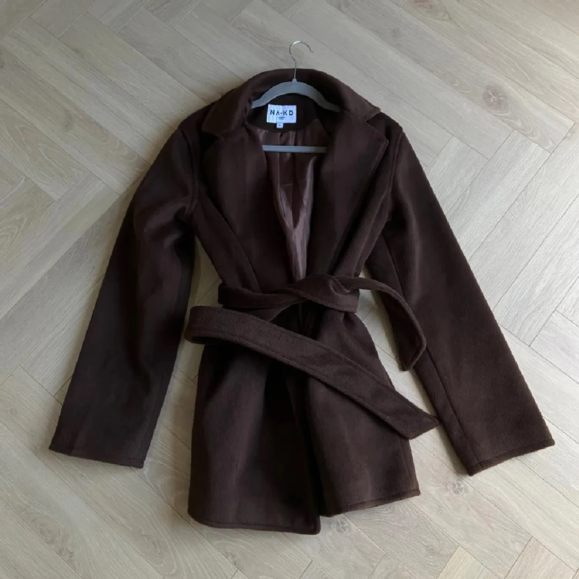 Brun kappa från NA-KD - 90