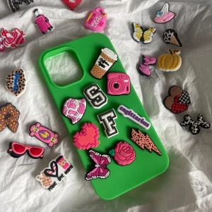 Mobilskal 🩷✨ - Passar iPhone 12/13 Pro max 💘😇 välj 10 valfria märken ⚡️