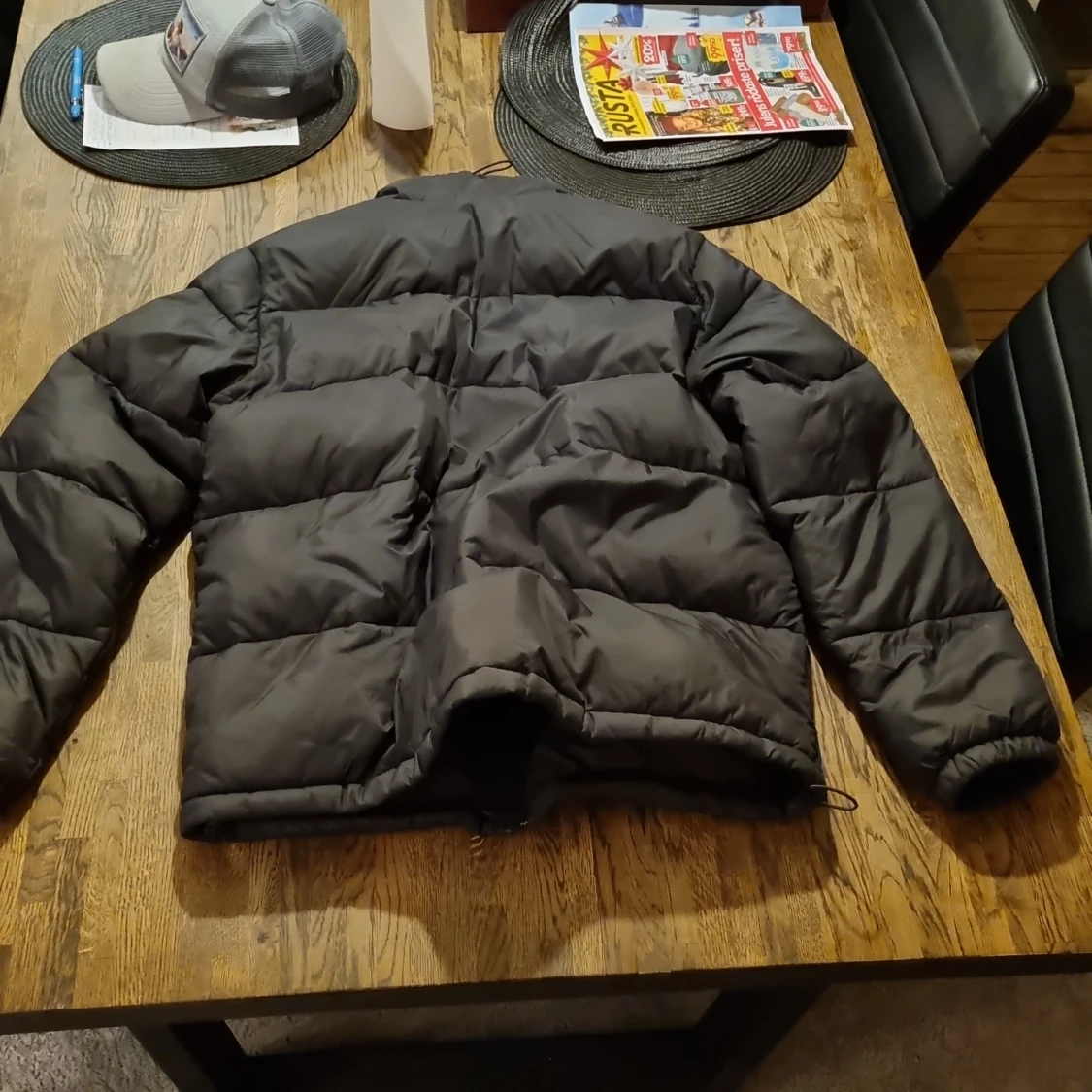 Svart pufferjacka från Dickies - 90