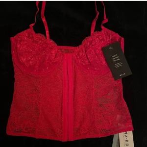 Röd korsett - Använd 1 gång