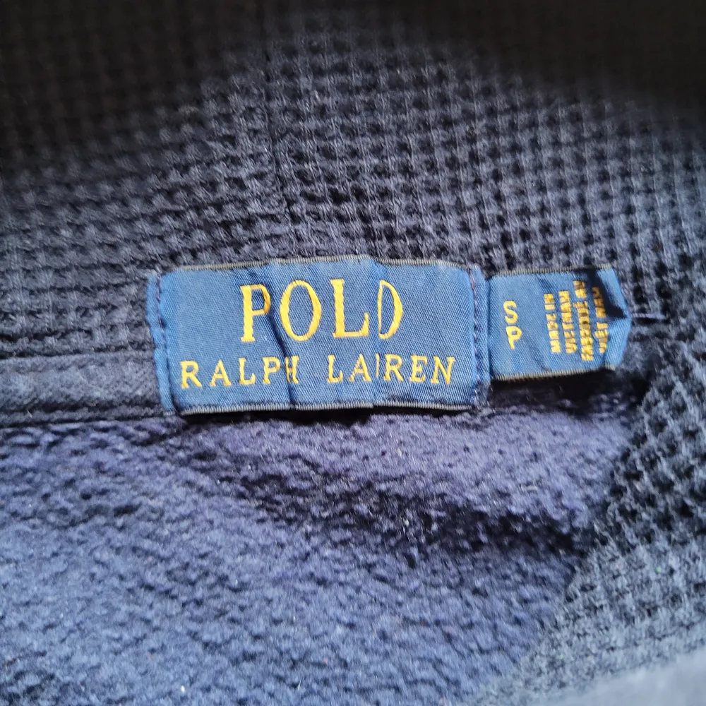 Skön hoodie från ralph lauren.. Hoodies.