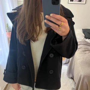 Kort kappa - Kort kappa från design by si, storlek xs/s💞💞