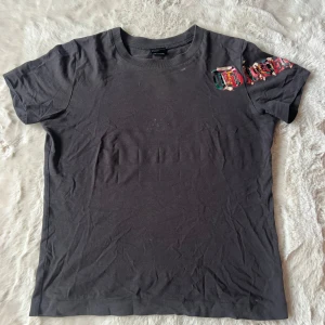Disel T-shirt  - Snygg Disel T-shirt  Köpt secondhand  Stl M sitter som S skulle jag säga 