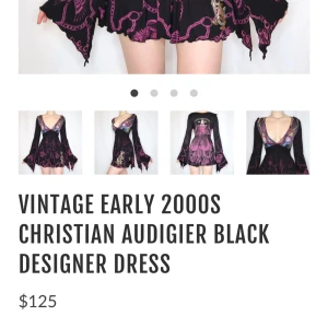 christian audigier klänning - sitter mer som en medium än large, OBS att första bilden inte är exakt som plagget jag säljer med några små skillnader. köpare står för frakt🫶🏻 