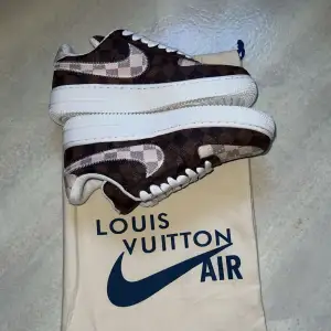 Säljer feta Nike Louis Vuitton skor, knappast använda rena skor.