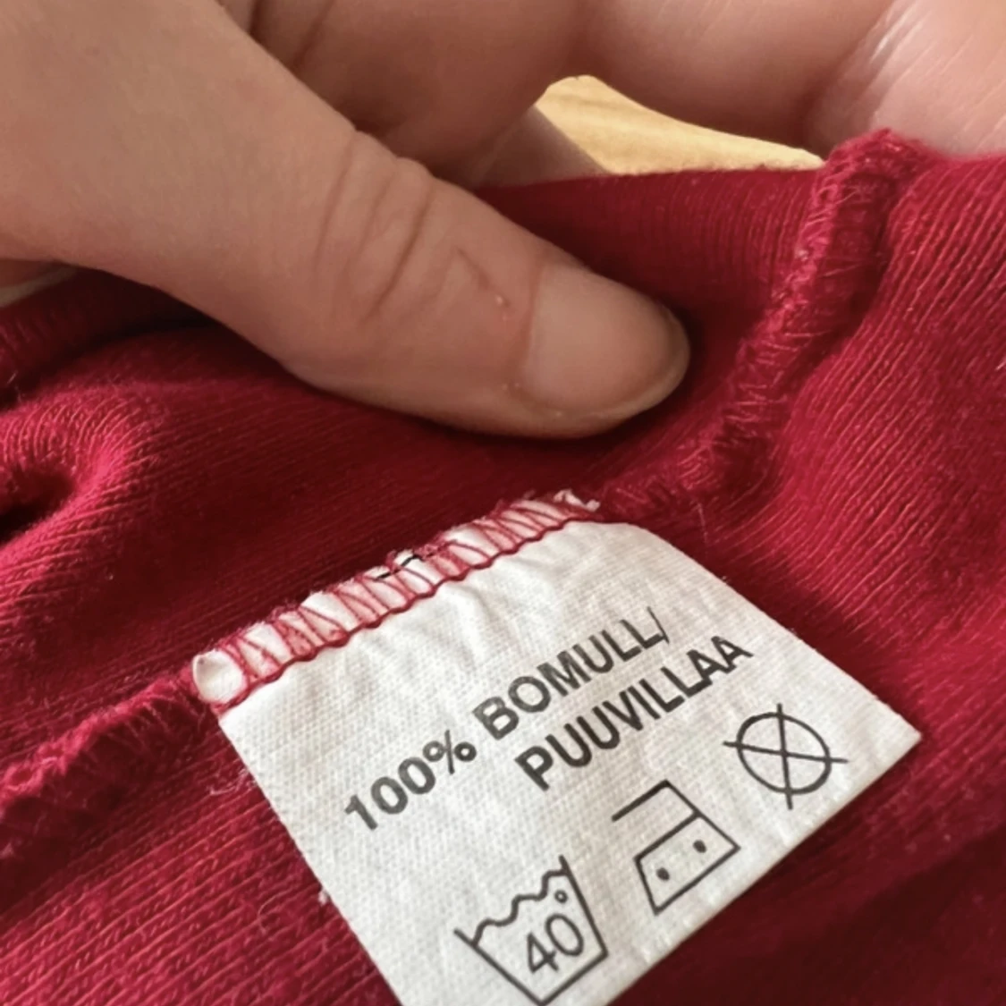 Röd långärmad  - 91