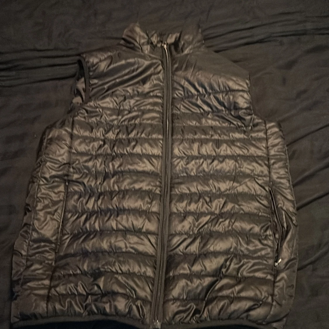 On our terms väst - 90