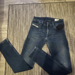 Diesel jeans  - Snygga Diesel jeans! storlek 15 Y.💪