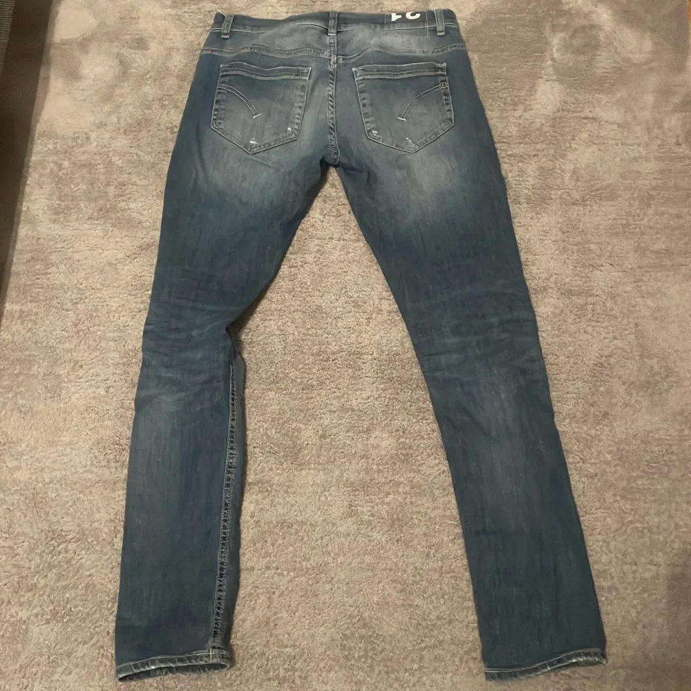 Dondup jeans storlek 31,  Skick 9/10. . Jeans & Byxor.