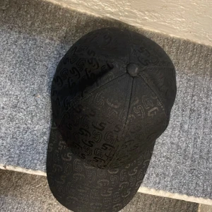 Sixties keps  - Sixties kep igen storlek den är limmtrad så det går inte köpa längre 