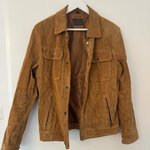 Snygg jacka från Jofama - Perfekt jacka nu till hösten