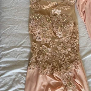 Mycket bra läge. Användandes en gång bara i en liten fest under coronaepidemin  - Mycket bra läge. Användandes en gång bara i en liten fest under coronaepidemin 