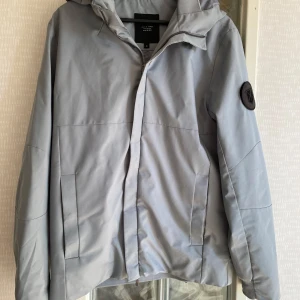 Höst jscka  - Säljer denna snygga jscka från jsck N Jones  Superbra skick 