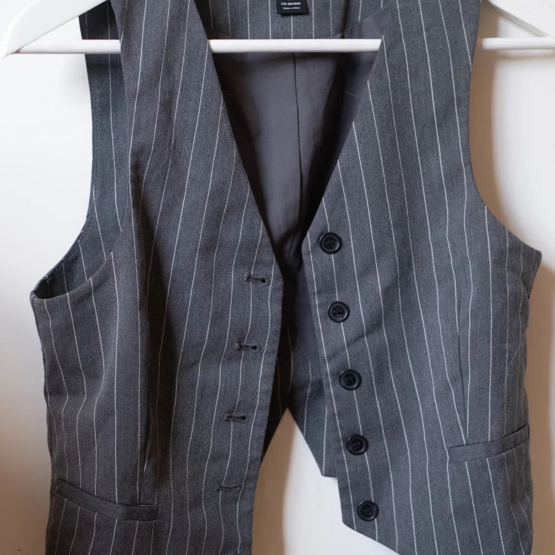 grå randig kostym väst  - 43