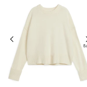 Stickad arkettröja  - Det är helt ny jag köpte den för en vecka sen