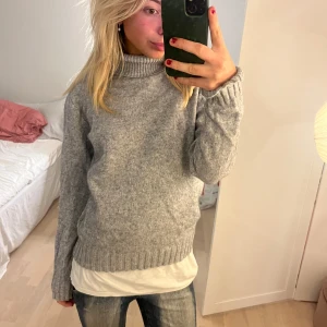 Stickad polotröja - Superfin stickad polotröja. Köp via köp nu❤️