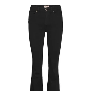 Vero Moda jeans  - Så snygga men va lite stora för mig skit snyggga Oxh strächiga  Storlek S längd 32