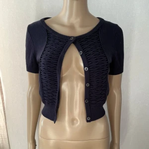 Kofta midjekort  - Inget att anmärka på 