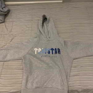 Trapstar Hoodie - Jätte bra skick👍 Priset Kan diskuteras!
