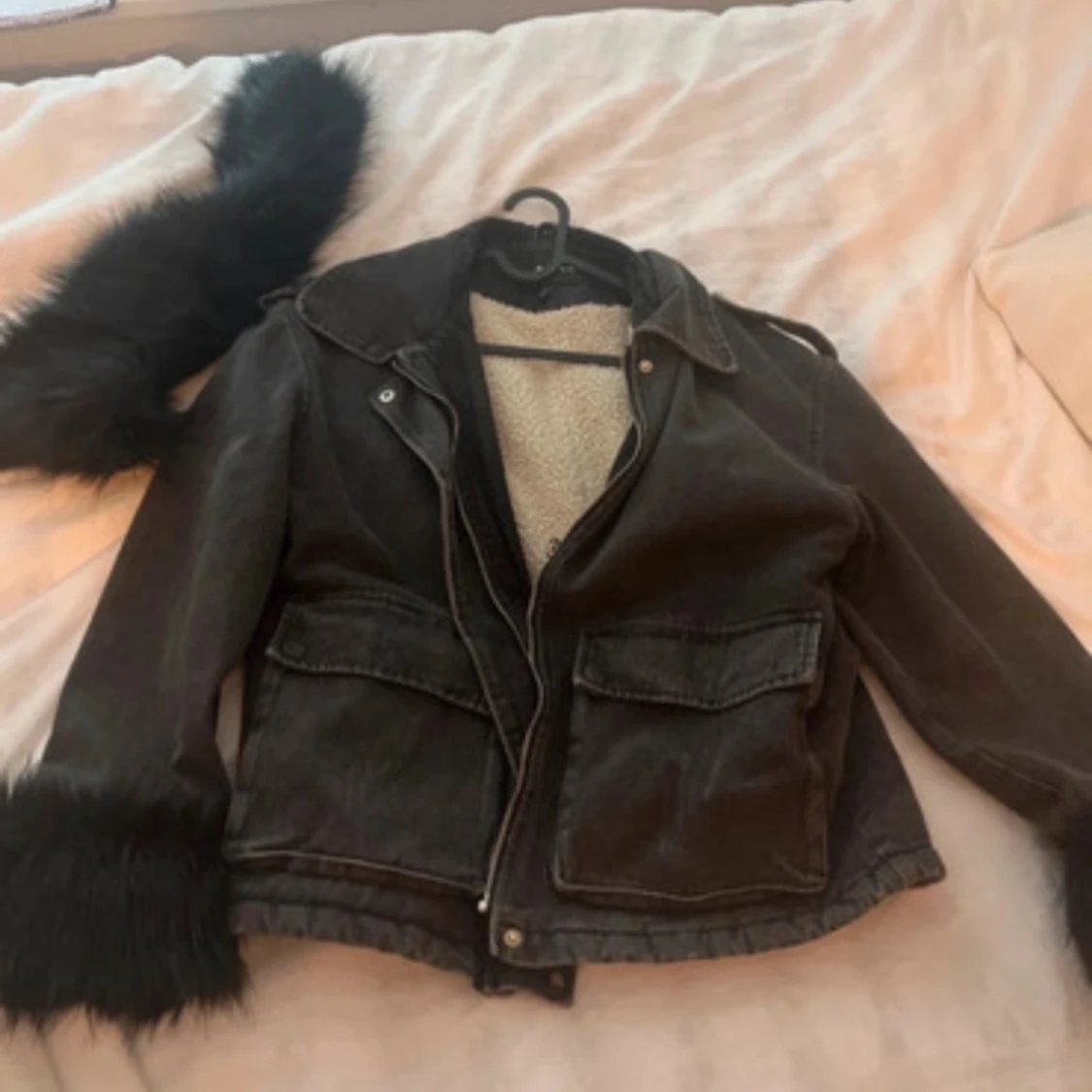 Boohoo jacka med päls - 92