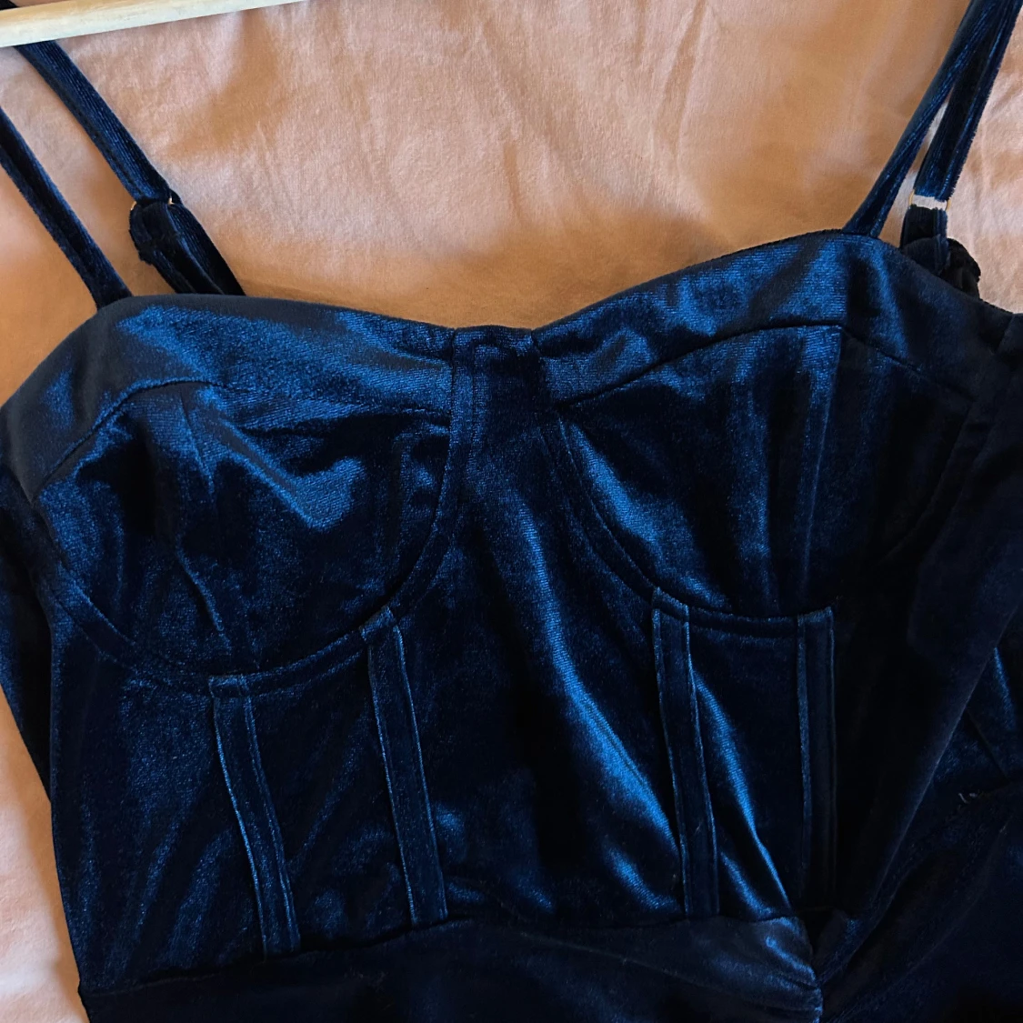 Blå sammetsklänning  - 90