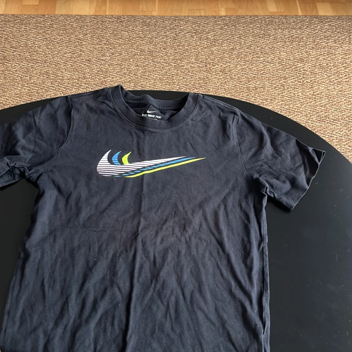 Svart t-shirt från Nike