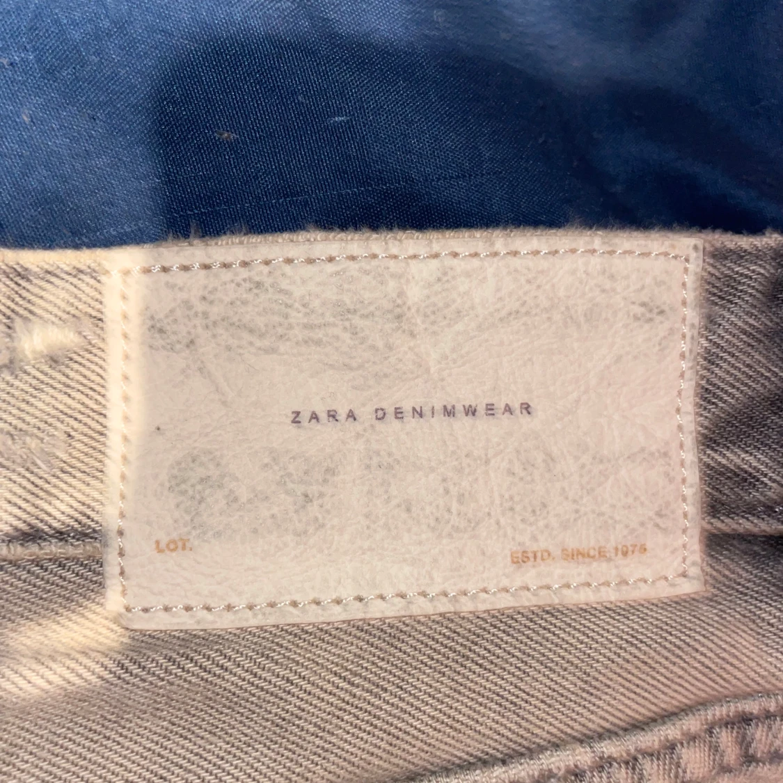 Grå jeans från Zara - 3