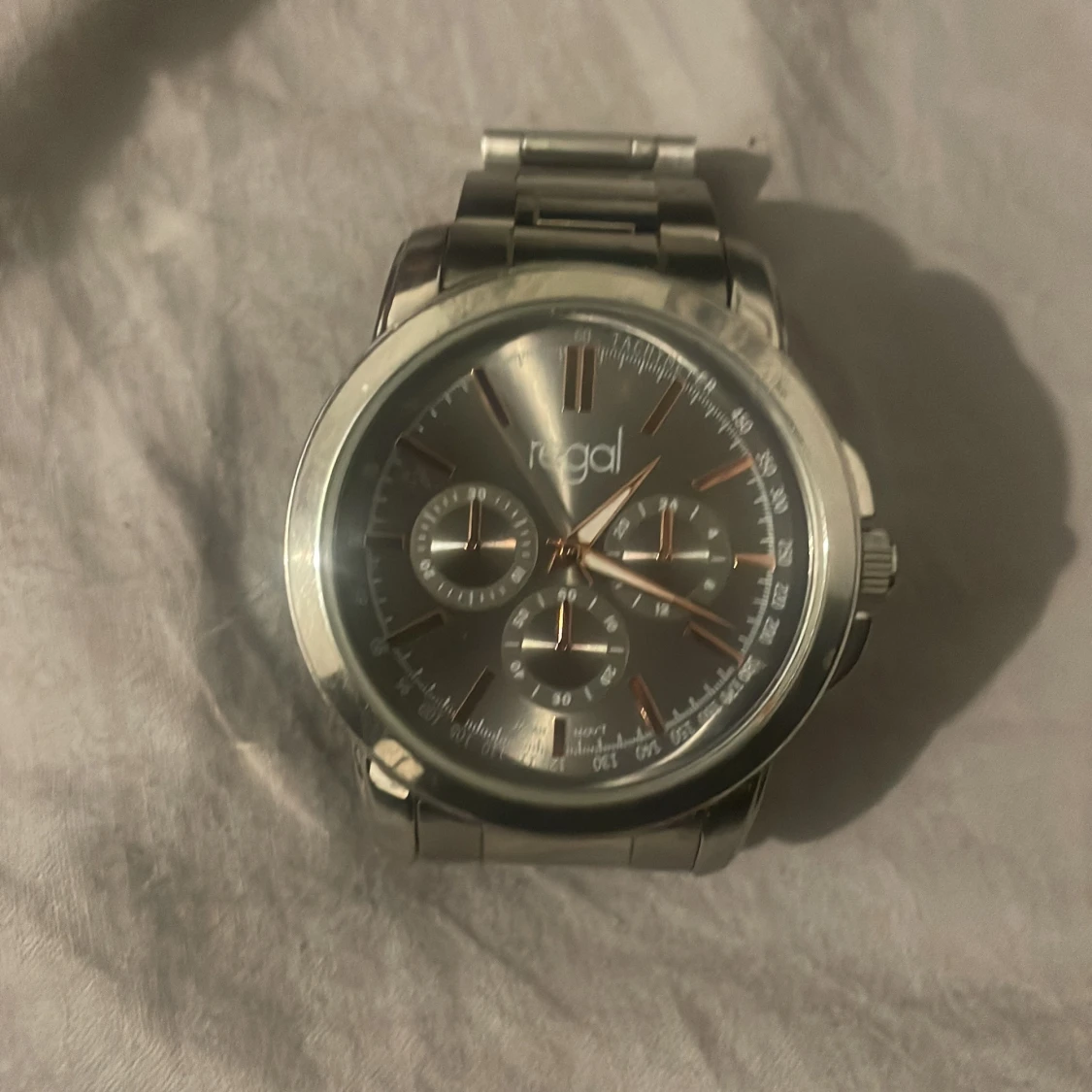 Silverfärgad klocka från Regal 16cm man kan ändra storlek - 2