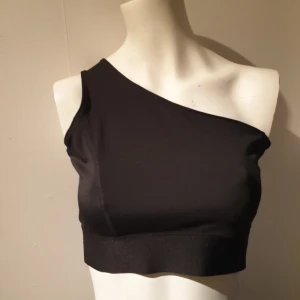 Off-shouder sport-bh - Aldrig använt 