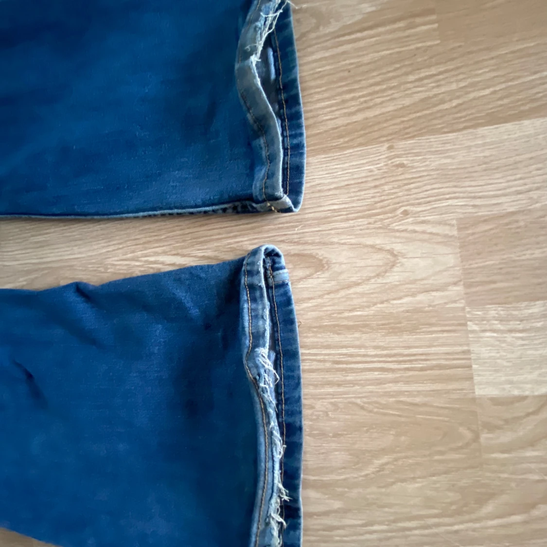 Blå flare jeans från MNG - 92