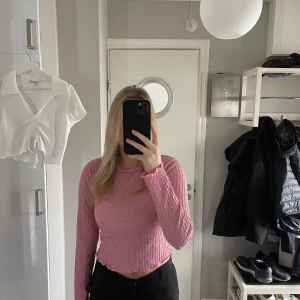 Rosa topp - Rosa tröja från chiquelle i storlek s aldrig använt 