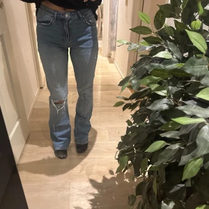 Jeans  - Jeans från Gina i storlek 38 nästan aldrig använt, 