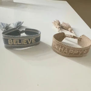 Tyg armband - En för 15, båda för 20