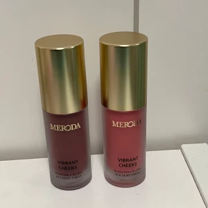 Meroda blush  - Endast testade blush. Ordinarie pris 279   Grape galore och Dusty rose    Återfuktar, du får mjuk hy med lyster. Sitter hela dagen. 