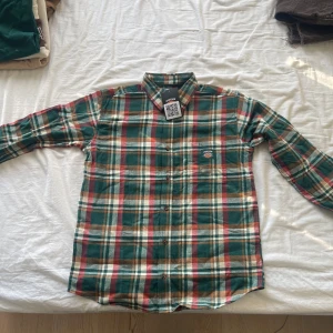 Jameson X Dickies  - Lite random Jameson X Dickies kläder jag fick som spons i storlek M, sitter säkert jättebra på någon lite mindre! 