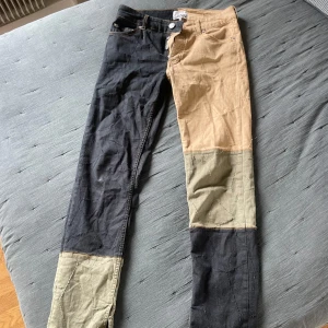 Ganni jeans  - Säljer nu dessa coola jeans från ganni❣️