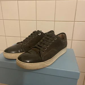 Lanvins  - Bra använda, skick 5/10 men inga stora defekter, pris kan diskuteras 