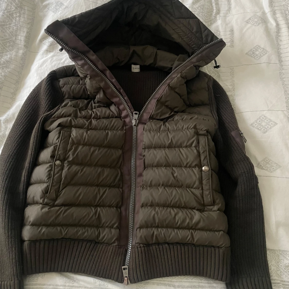 Moncler Cardigan 10/10 skick