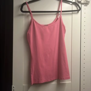 Rosa linne  - Slutsåldt rosa linne från zara helt oanvänt 
