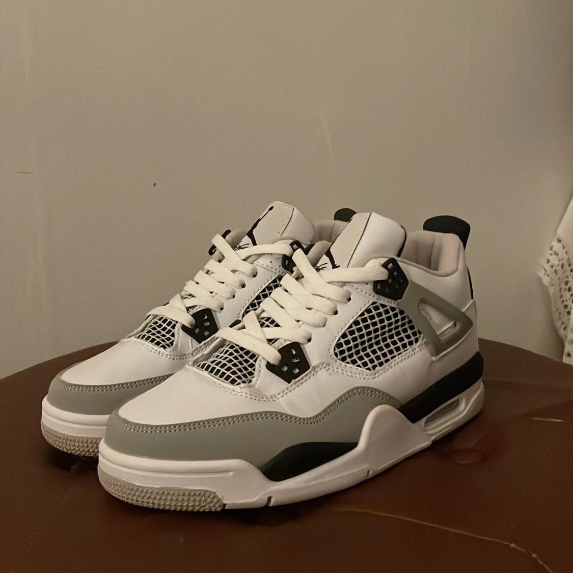 Jordan 4s - 28