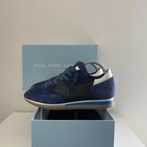 Philippe model  - Säljer nu dessa feta Philippe model! Väldigt fint skick. Storlek 40.  Allt og ingår.  Hör av dig vid minsta fråga! 👏 